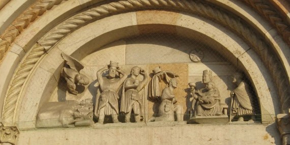 Sogno e adorazione dei Magi, portale abbazia di San Mercuriale, Forlì, XI-XII secolo