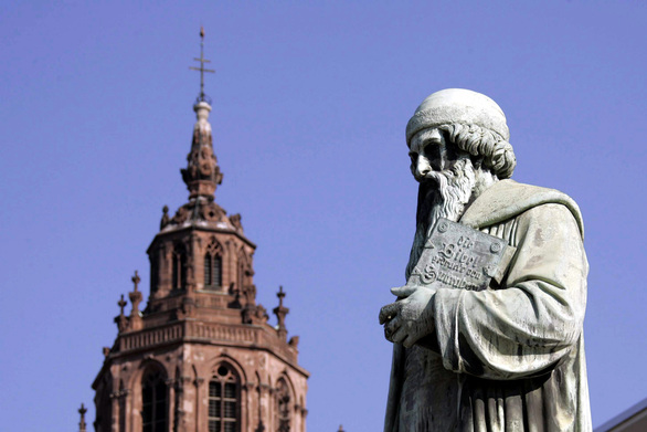 La statua di Gutenberg a Magonza