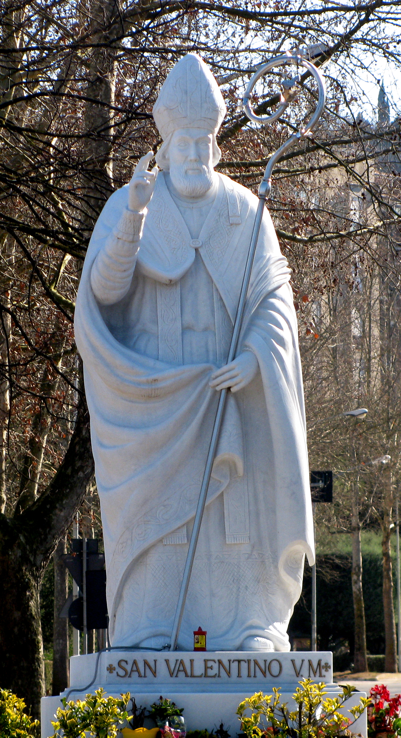 La statua di San Valentino, recente acquisto della città di Terni