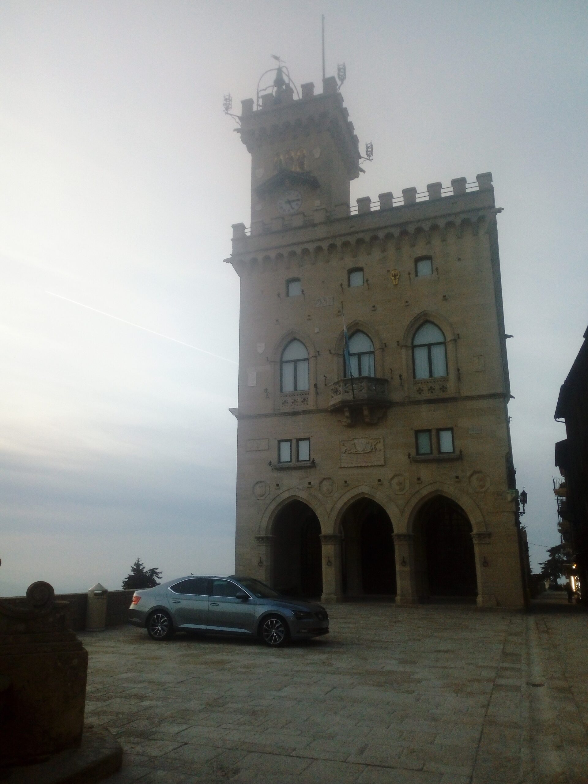 La libertà sognata nella pietra: San Marino (neo)medievale